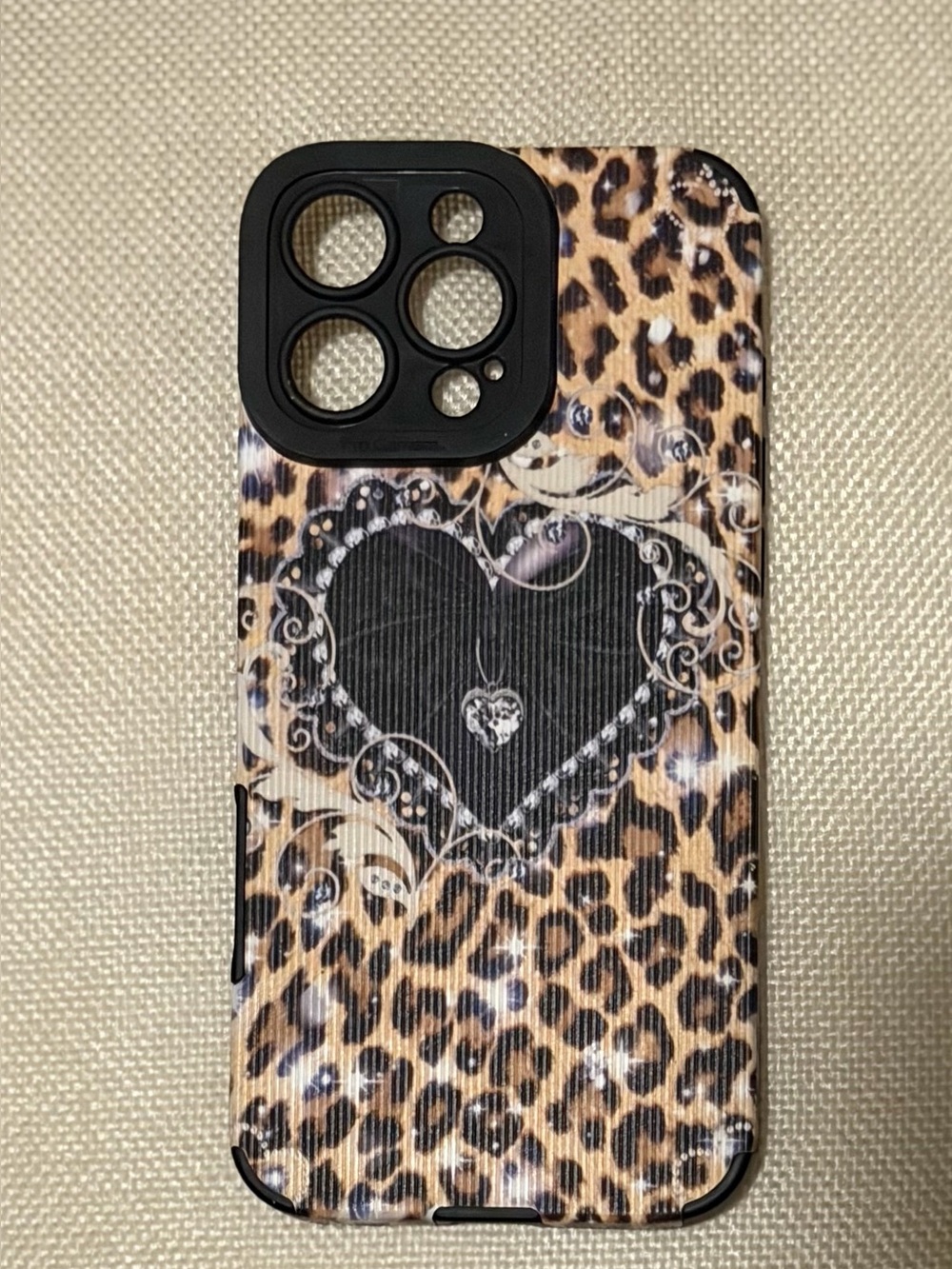 Leopard Heart Pattern Phone Case - Black & Brown